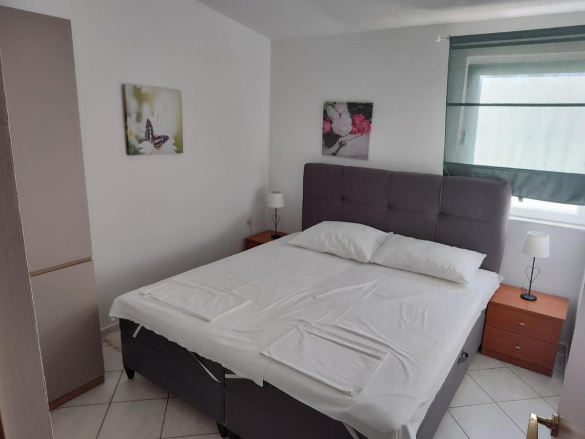 Edith's Olive Garden Apartma Vir