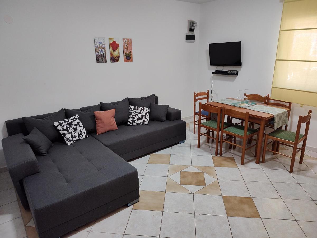 Apartment Edith's Olive Garden *